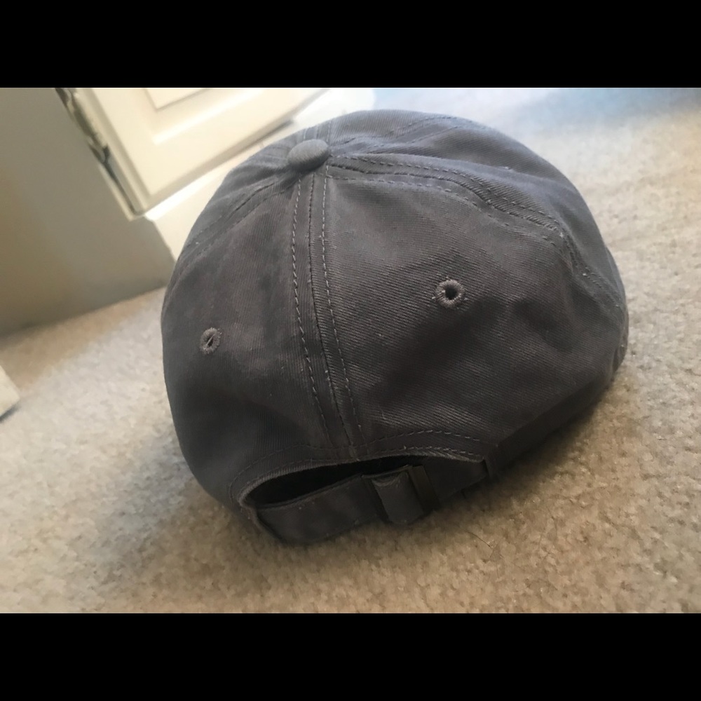 Hat - Picture 2 of 3